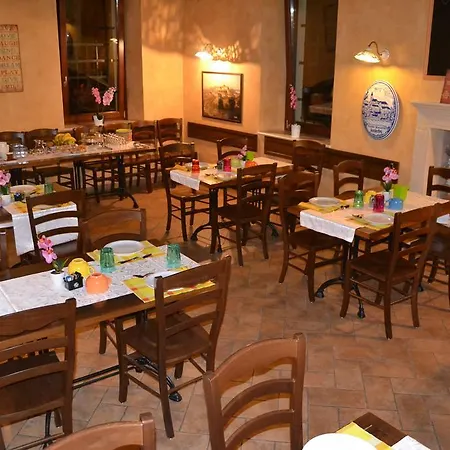 La Sosta Bed and Breakfast